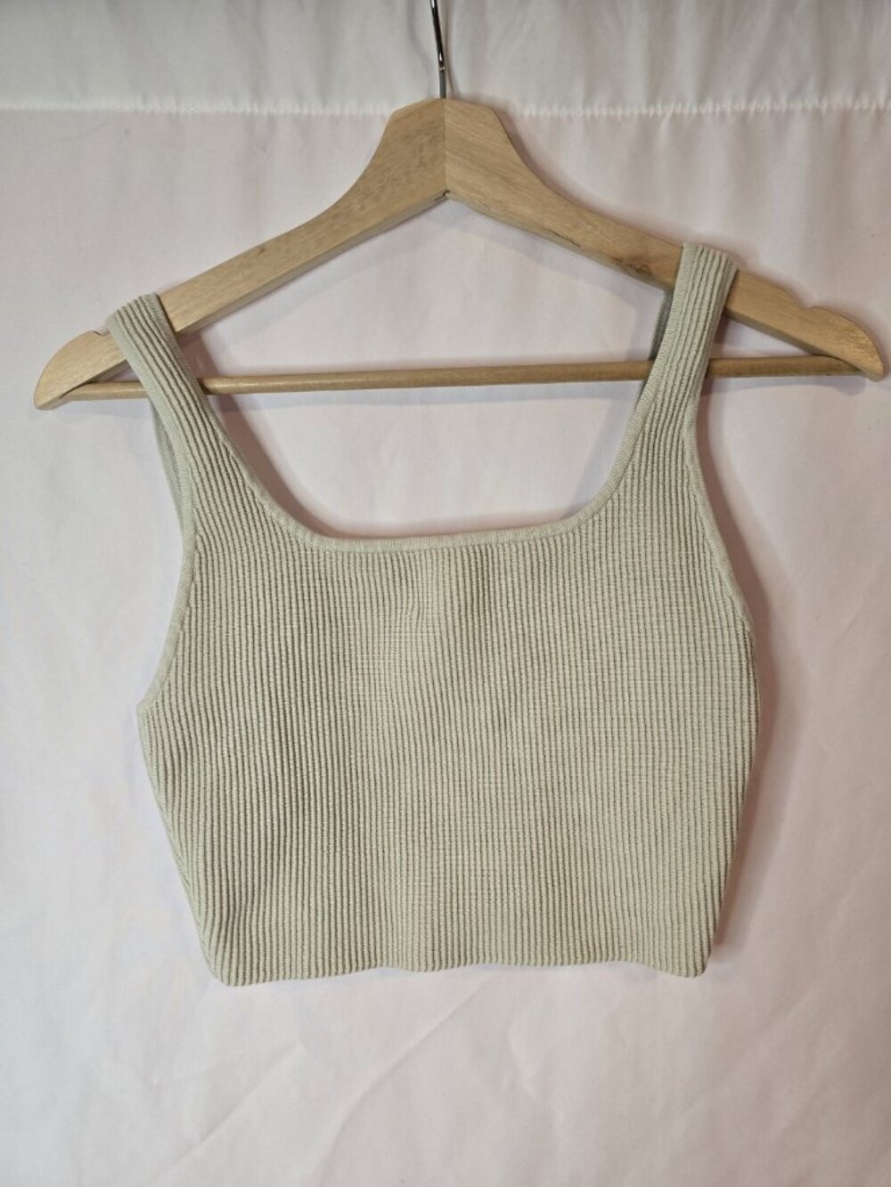 Aritzia Babaton Sculpt Knit Square Neck Cropped Tank Top Beige/Grey Size Medium